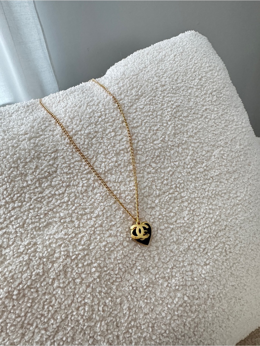 Vintage Heart Pendant Necklace